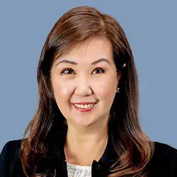 Kelly Hwang