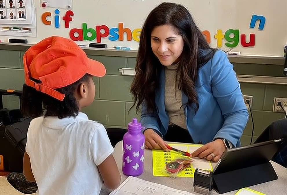 Sonia Kreimer volunteers at the STeP program.