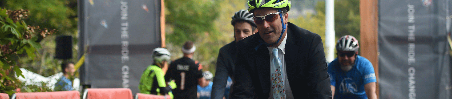 Cyclists participating in Ride Cincinnati race