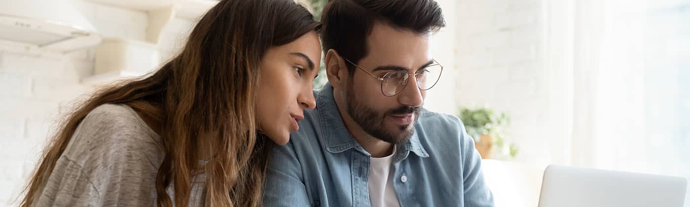 A couple discusses the benefits of term life insurance 