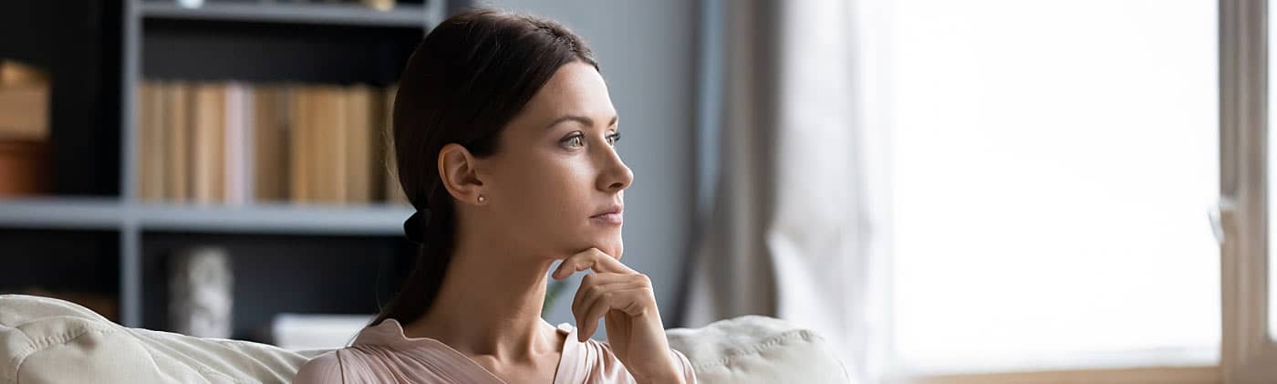 A young woman considers how much to contribute to a 401(k) in her 20s 