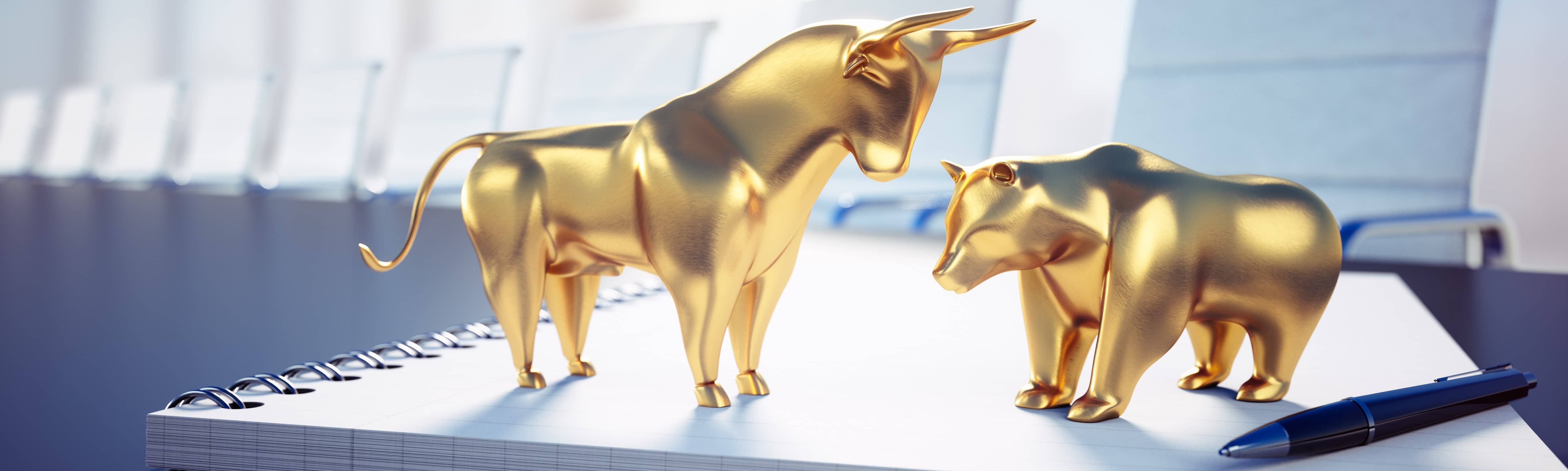 bull and bear figurines representing bull market and bear market
