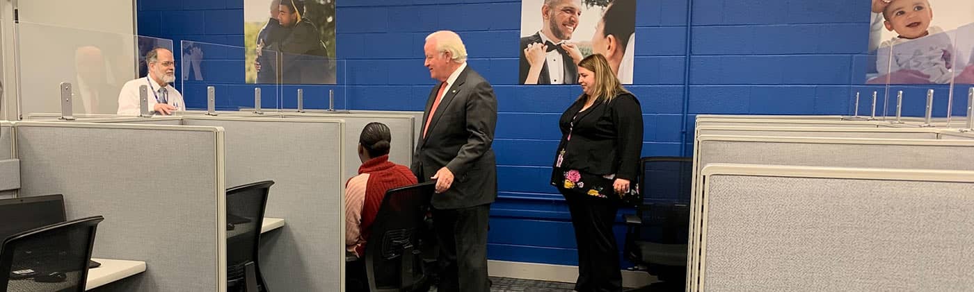 John Barrett with students at NKU Contact Center