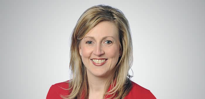 valerie holmes headshot